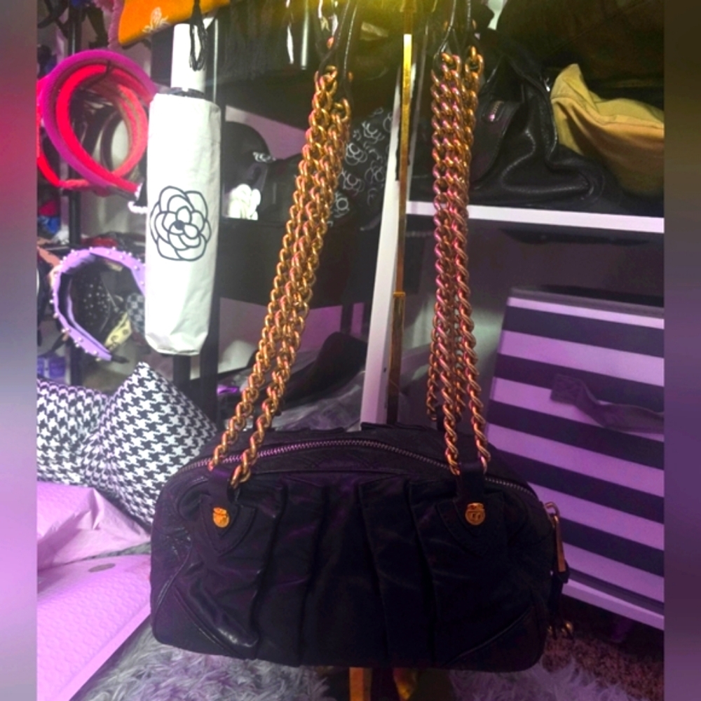 Marc Jacobs Black Ruffle Leather W/ Gold Chains Shoulder Bag (EUC)(SEE PICS)